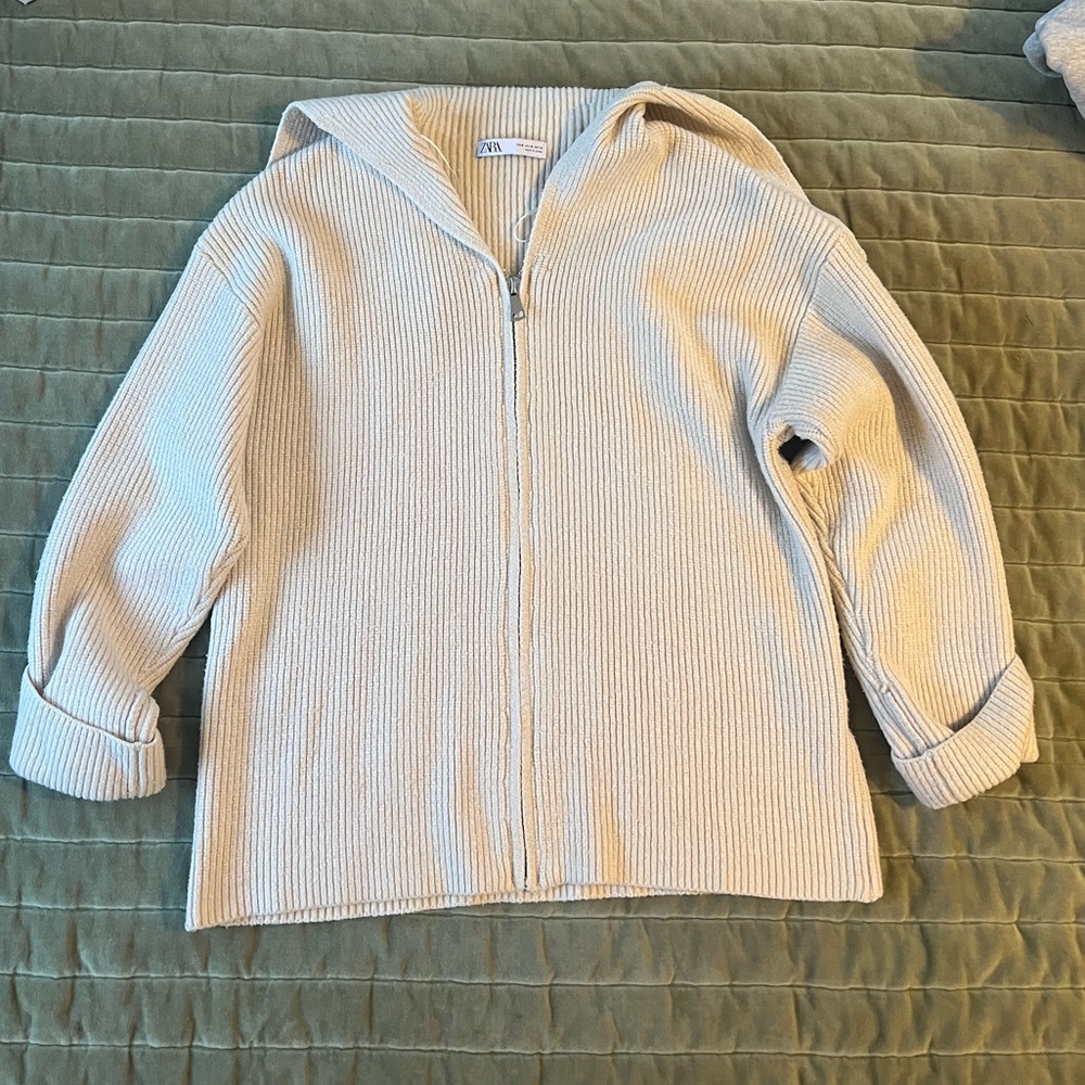 Zara Beige Ribbed Knit Sweater